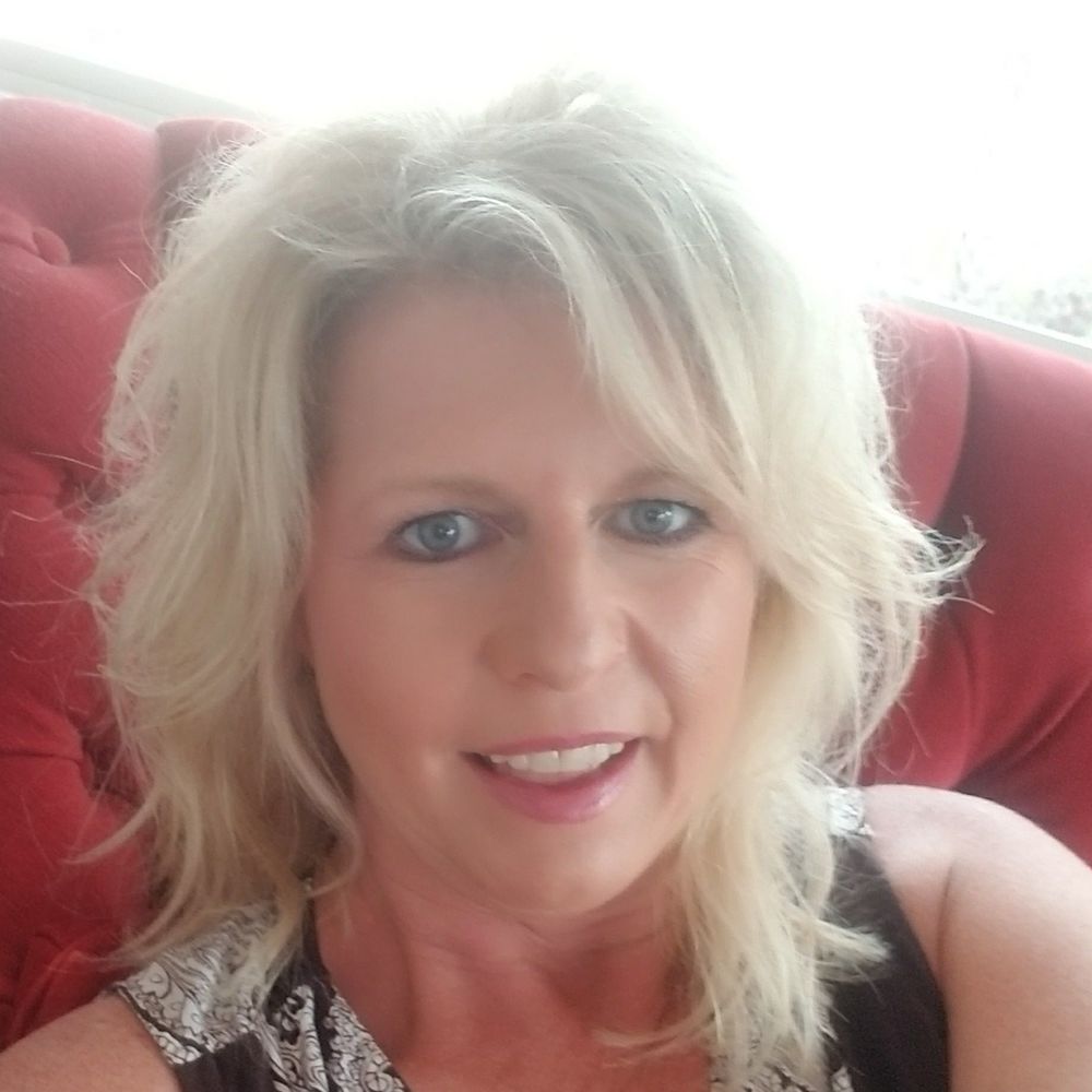 Meet your Posher, Deidre